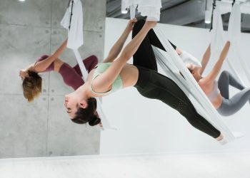 Pilates aéreo - Créditos: depositphotos.com / HayDmitriy