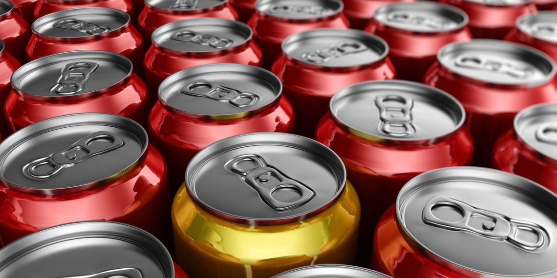 Lata de refrigerante - Créditos: depositphotos.com / creisinger