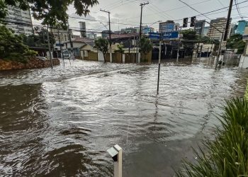 Enchente em São Paulo - Créditos: depositphotos.com / Ranimiro