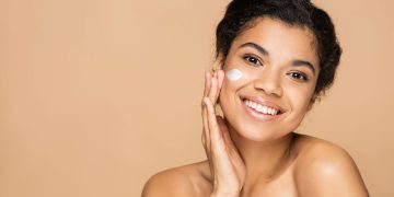 Skincare - Créditos: depositphotos.com / IgorVetushko