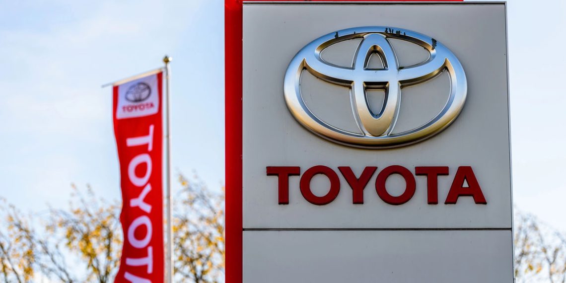 Concessionária Toyota - Créditos: depositphotos.com / jevanto