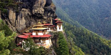 Taktshang Goemba - Créditos: depositphotos.com / avikgenxt