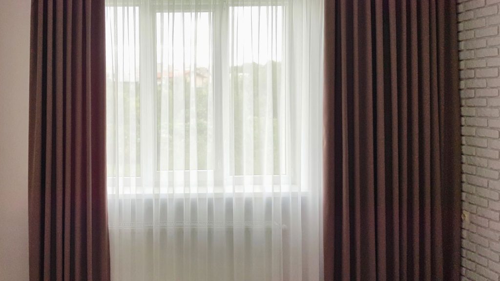 Cortinas de sala de estar - Créditos: depositphotos.com / DodPavlo
