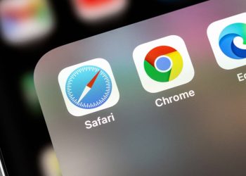 Apps de navegadores no celular - Créditos: depositphotos.com / Primakov