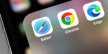 Apps de navegadores no celular - Créditos: depositphotos.com / Primakov