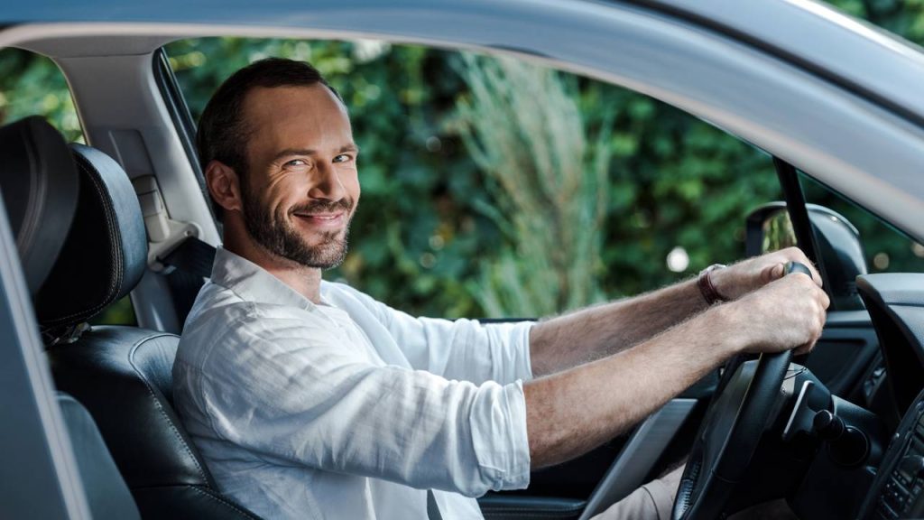 Motorista - Créditos: depositphotos.com / VitalikRadko