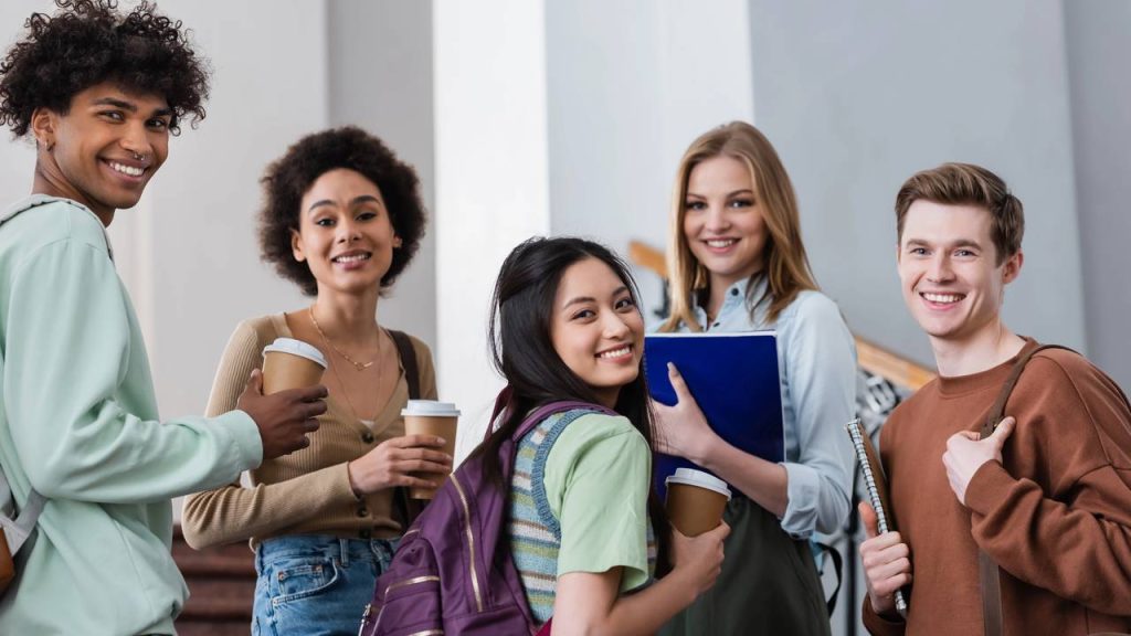 Estudantes - Créditos: depositphotos.com / HayDmitriy