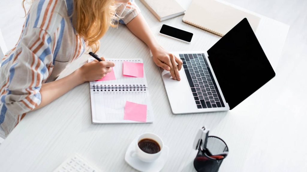 Estudar em casa - Créditos: depositphotos.com / HayDmitriy