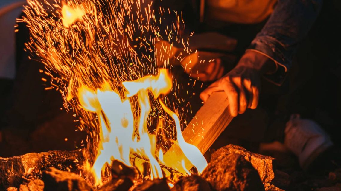 Sonhar com fogo: interpretações e significados espirituais - Comentei!
