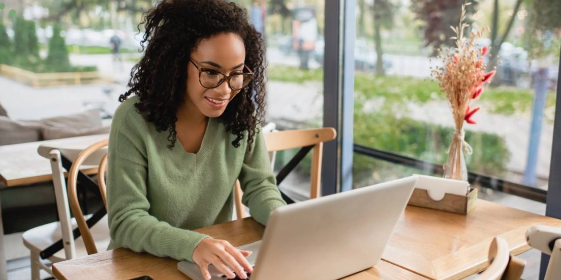 Estudar online - Créditos: depositphotos.com / HayDmitriy