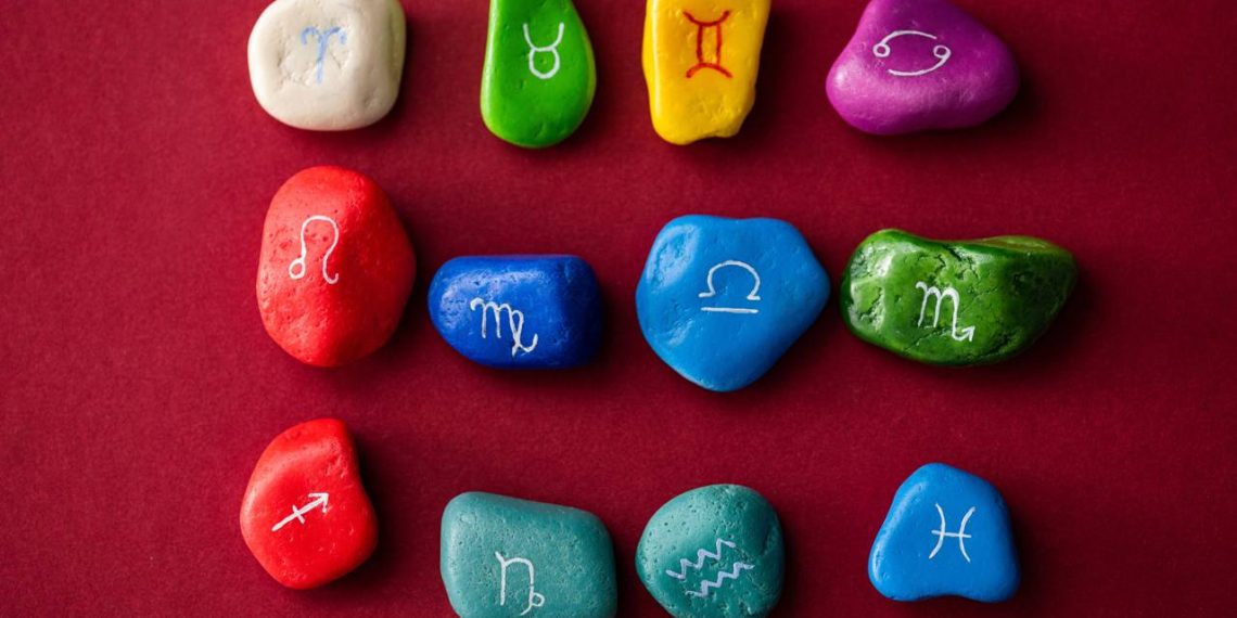 Cristais do zodíaco - Créditos: depositphotos.com / AndrewLozovyi