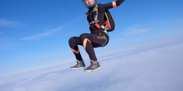 Queda livre - Créditos: depositphotos.com / skyantonio