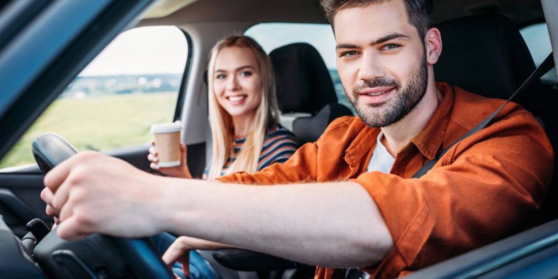 Viagem de carro - Créditos: depositphotos.com / AllaSerebrina