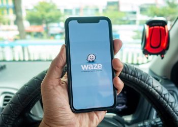 App Waze - Créditos: depositphotos.com / fadhli.adnan19@gmail.com
