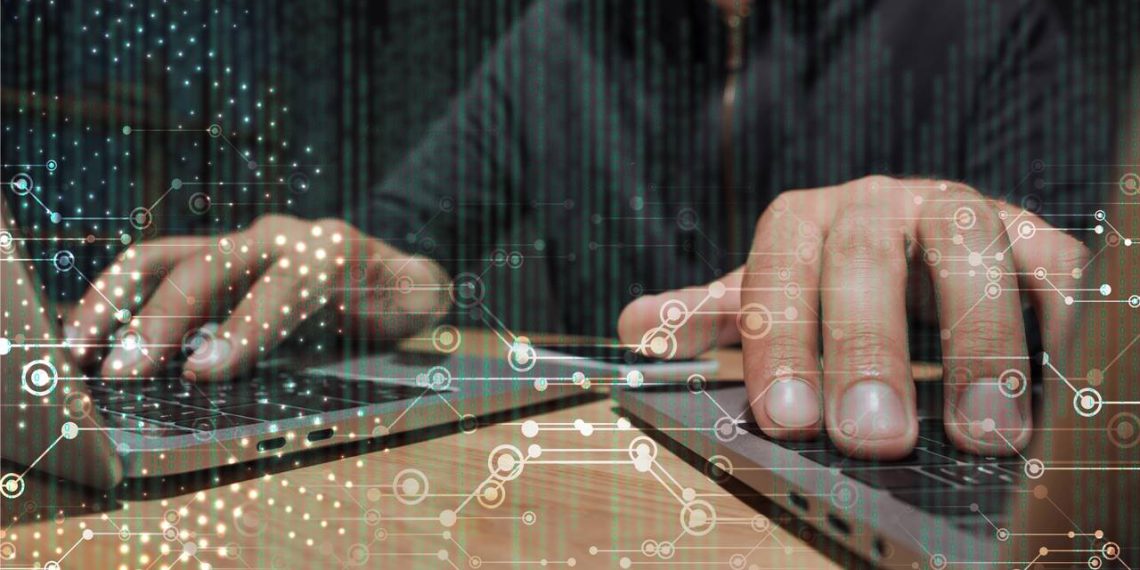 Hacker - Créditos: depositphotos.com / AndrewLozovyi