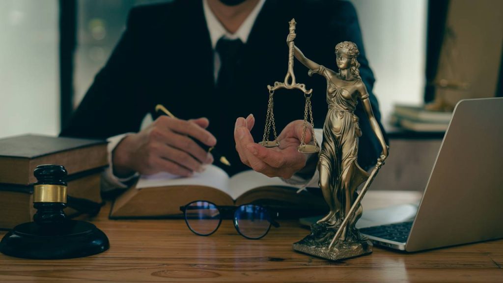 Estudar legislação - Créditos: depositphotos.com / saiarlawka9@gmail.com