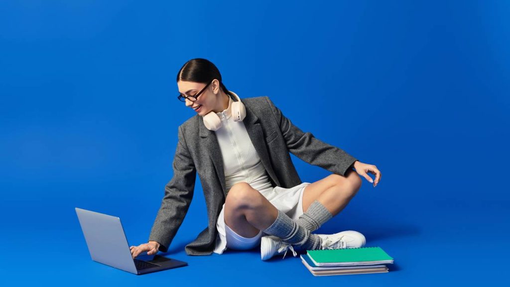 Jovem estudante - Créditos: depositphotos.com / IgorVetushko