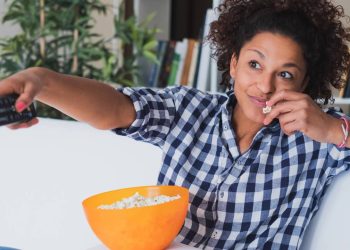 Assistir - Créditos: depositphotos.com / F01photo