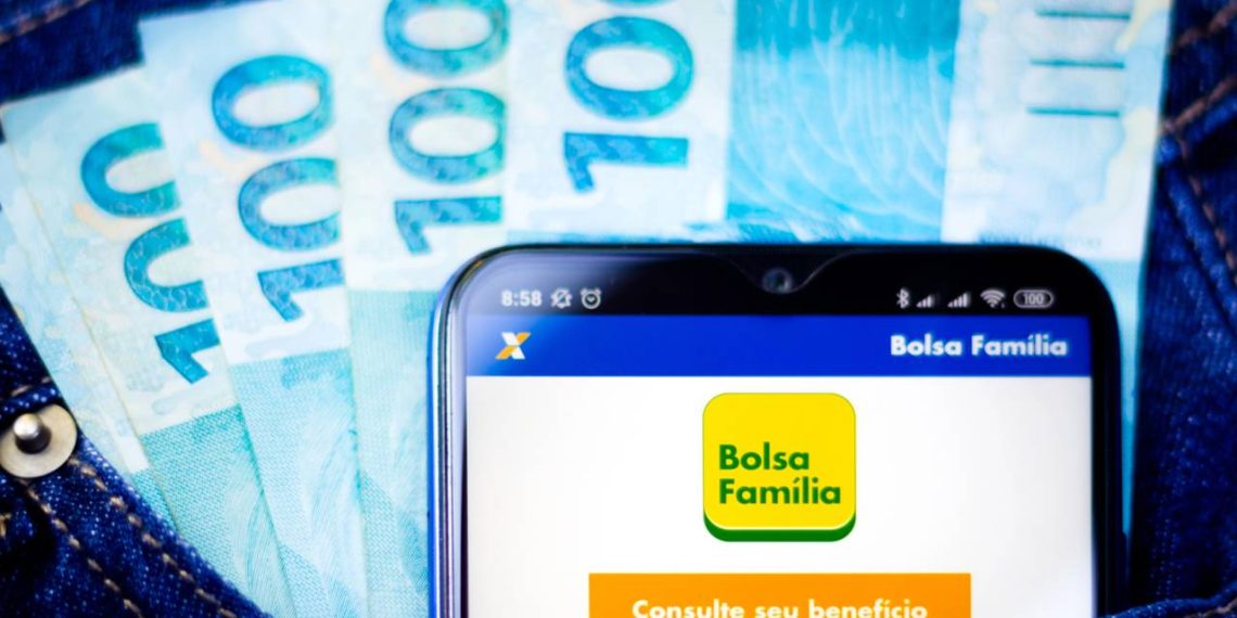 App Caixa - Bolsa Família - Créditos: depositphotos.com / rafapress