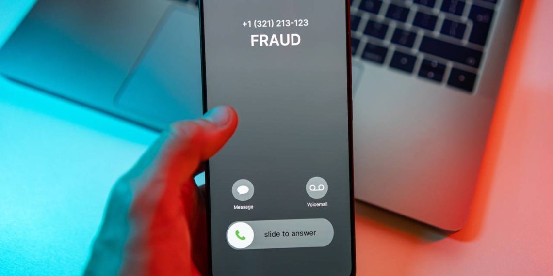 Chamada falsa - Créditos: depositphotos.com / rokas91